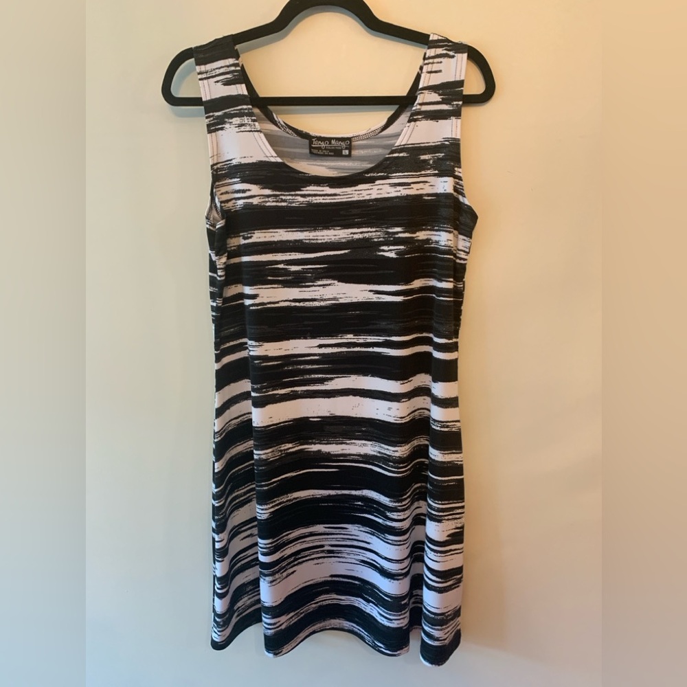 TANGO MANGO COLLECTION Sleeveless Black and White Striped Dress